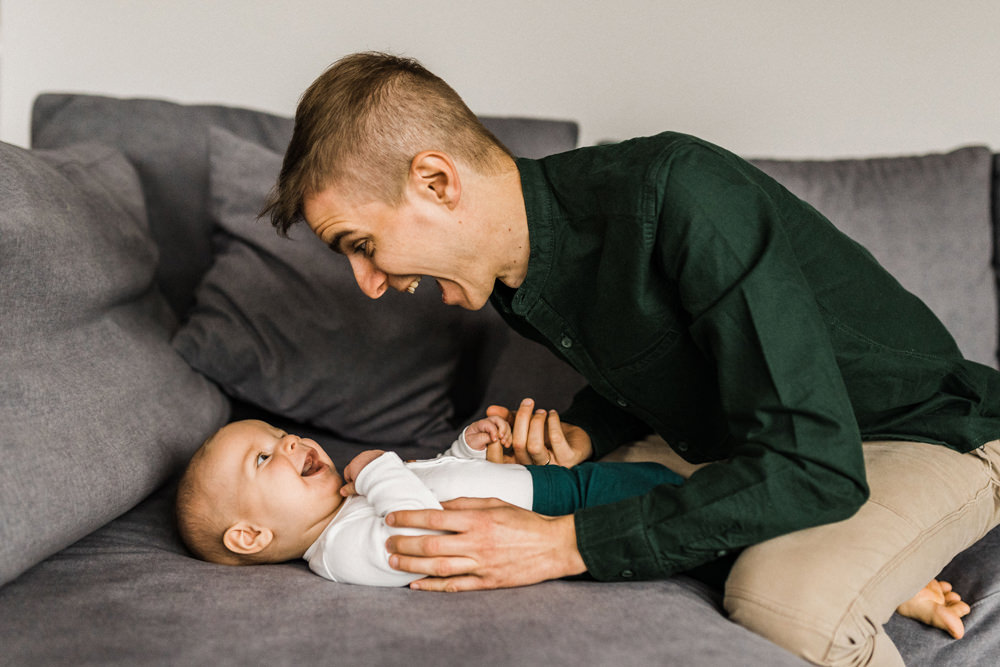 sesja noworodkowa w domu krakow